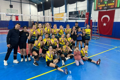 Vize Belediyespor Voleybol Takımı Sezona Galibiyetle Başladı