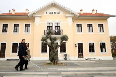 Görme Engelli Çiftin Hayatı "Beyaz Baston"la Kolaylaşıyor