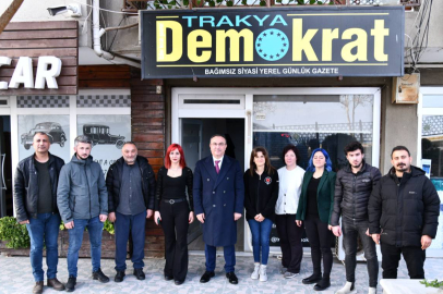 Tekirdağ Valisi Soytürk, Süleymanpaşa Basın Mensupları Derneği'ni Ziyaret Etti