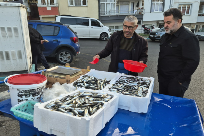 Tekirdağ'da Seyyar Tezgahlarda İstavritin Kilosu 150 Liraya Satılıyor