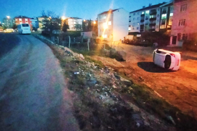 Edirne'de Otomobil Şarampole Uçtu: Emniyet Kemeri Hayat Kurtardı