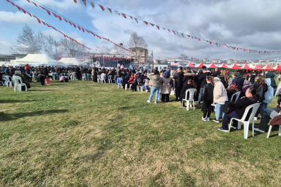 Tekirdağ'da 5 Ton Hamsi İçin 2 Kilometrelik Kuyruk