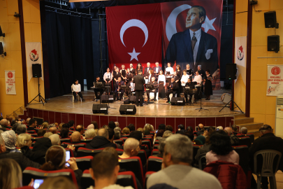 Kırklareli'nde "9/8'lik Türküler Konseri" Düzenlendi