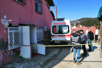 Kan Donduran Olay: Baba Oğlunu Keser ile Öldürdü