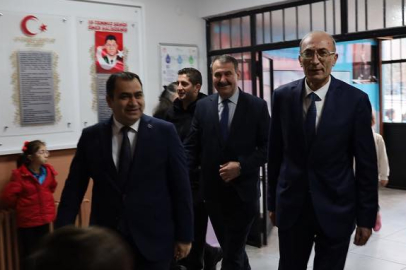 Kaymakam Kemal Balaban'dan Okullara Ziyaret