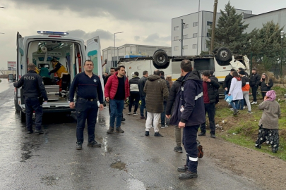 Tekirdağ'da İşçi Taşıyan Midibüsün Devrildiği Kazada 25 Kişi Yaralandı
