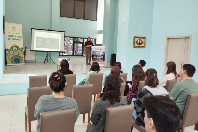 Kütüphanede Kanser Bilgilendirme Çalışması Gerçekleştirildi