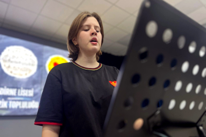 Bakanlığın Şarkısını Paylaştığı Ekin: Konservatuvar Okumak İstiyorum