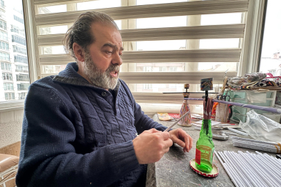 Topladığı Atıkları Dönüştürüp Hem Hediye Ediyor Hem de Geri Dönüşüme Katkı Sağlıyor