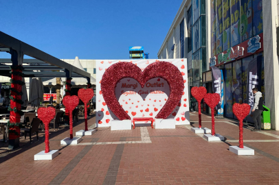 Sevgililer Günü Geçse de Kutlamaya Devam