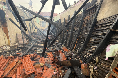 Kırklareli'nde Metruk Evde Çıkan Yangın Söndürüldü