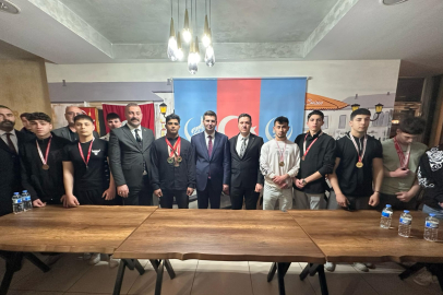 Ülkü Ocakları Genel Başkanı Yıldırım, Edirne'de Teşkilat Mensuplarıyla Buluştu