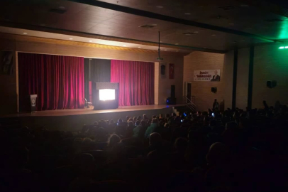 Hayrabolu’da Çocuklar İçin Karagöz-Hacivat Gösterisi