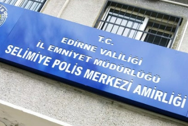 Edirne’de Bıçakla Yakalandı