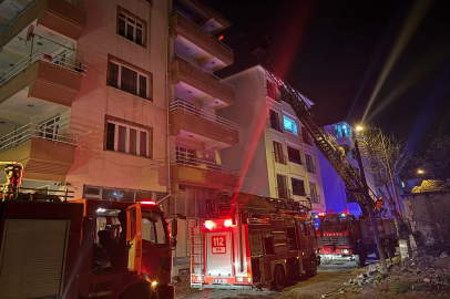Lüleburgaz Apartmanda Dairesinde Çıkan Yangın Söndürüldü