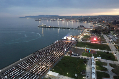 Tekirdağ’da Sahilde 11 Bin Kişilik Dev İftar