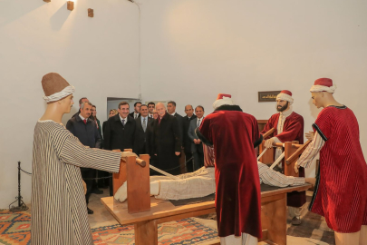 Yılmaz, Trakya Üniversitesi Sağlık Müzesini Ziyaret Etti