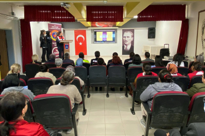 Edirne'de Kadınlar KADES Hakkında Bilgilendirildi