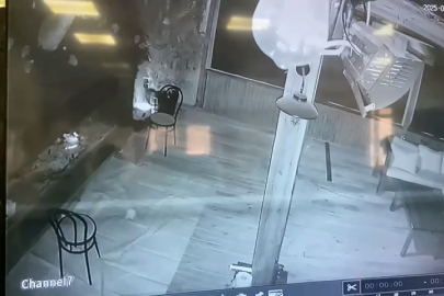 Sahurda Yapılan Mangalın Ateşi Oteli Yakmış