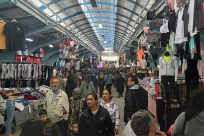 Ulus Pazarında Bayram Yoğunluğu