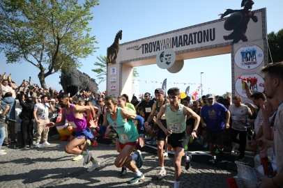 Çanakkale'de Troya Yarı Maratonu Başladı