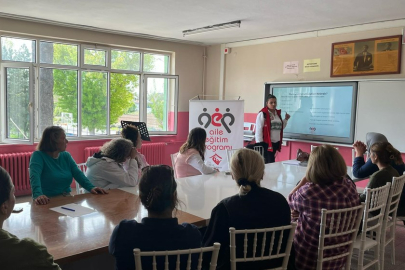 Edirne’de “Okul ve Aile” Konulu Eğitim Düzenlendi