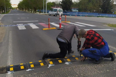 Babaeski’de Hız Kesici Kasis Çalışmaları Devam Ediyor