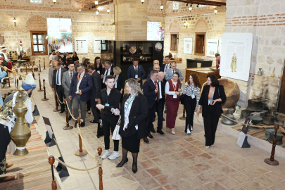 Balkan Ülkelerinden Gelen Rektörler Edirne'de Sultan 2. Bayezid Külliyesi Sağlık Müzesini Gezdi