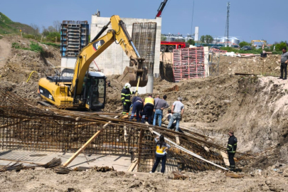 Kırklareli'nde Yüksekten Düşen İşçi Yaralandı