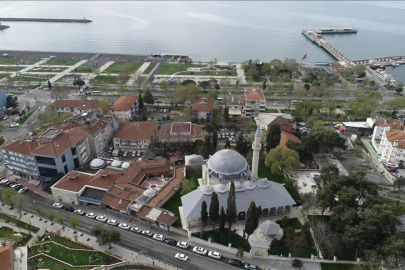 Tekirdağ'da Rüzgarlı ve Parçalı Bulutlu Hava