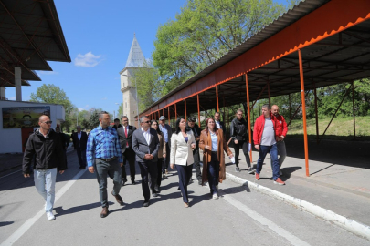 Başkan Akın, Sarayiçi Er Meydanı’nda Hazırlıkları İnceledi