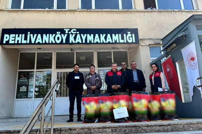 Kırklareli'nde Çiftçilere Kuraklığa Dayanıklı Sorgum Otu Tohumu Dağıtıldı