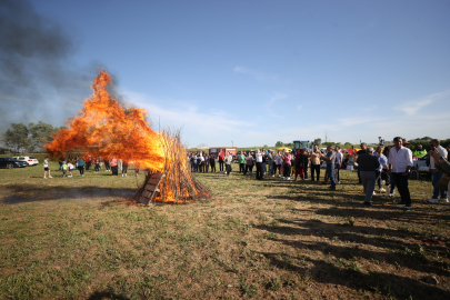 Kırklareli'nde "Hıdırellez Ateşi" Yakıldı