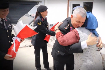 Çanakkale'de Jandarmadan Anlamlı Anneler Günü Ziyareti