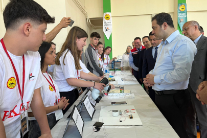 Hayrabolu'da TÜBİTAK 4006 Bilim Fuarı Açıldı