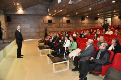 Tekirdağ Valisi Soytürk Yazar Öztürk'ün İmza Gününe Katıldı