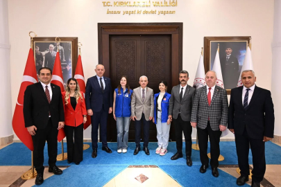 Turan, Başarılı Sporcuları Makamında Kabul Etti