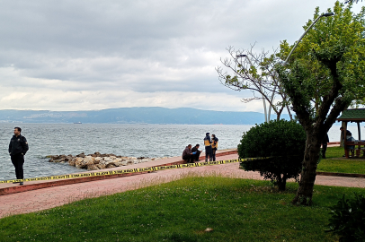 Kocaeli'de Kayalıklarda Erkek Cesedi Bulundu