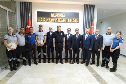 Trakya Üniversitesi Güvenlik Görevlilerine Başarı Belgesi