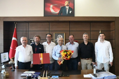 Başkan Özcan, Galatasaraylı Taraftarları Ağırladı