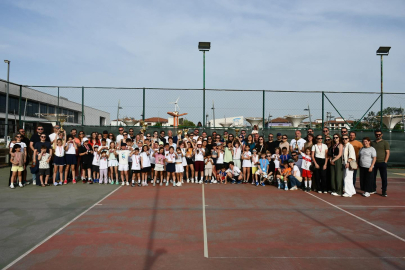 LYKA’da Kort Tenisi Heyecanı: Genç Sporcular Ödüllerini Aldı