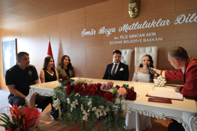 Trakya'da Nikah Dairelerinde "25.05.2025" Yoğunluğu Yaşandı
