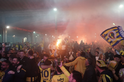 Lüleburgaz’da Fenerbahçe’nin Avrupa Zaferi Dev Ekranda İzlendi