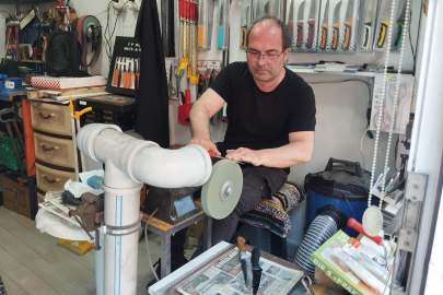 Bıçaklar Kurbana Hazırlanıyor