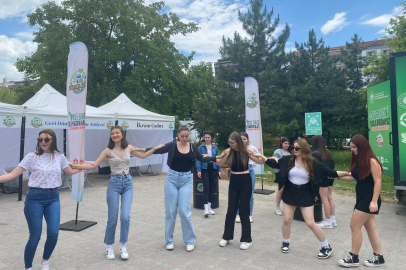 Edirne’de Öğrenciler Sınav Stresini Halayla Attı