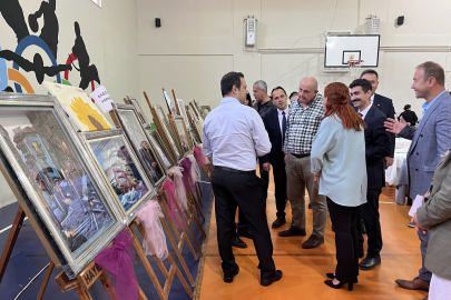 Hayrabolu Halk Eğitim Merkezi'nde Yıl Sonu Sergisi Açıldı