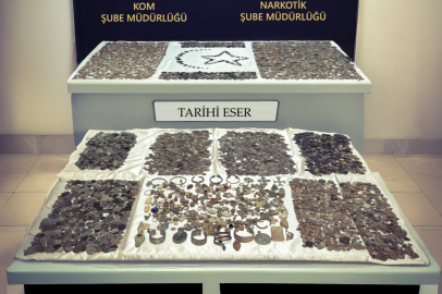 Kapıkule'de 12 Bin 770 Sikke ve Obje Ele Geçirildi