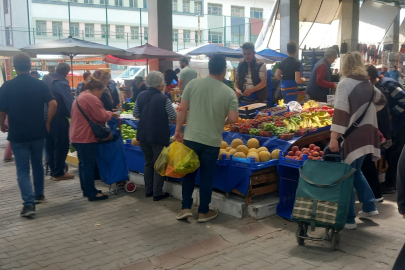 Havsa’da Halk Pazarı’nda Sıcak Hava Yoğunluğu