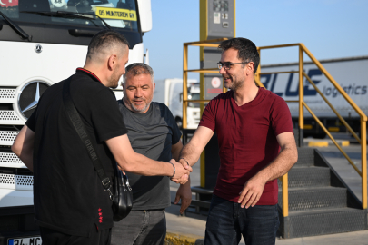 Kapıkule'de Bekleyen Tır Şoförleri Bayramı Ailelerinden Uzakta Kutladı