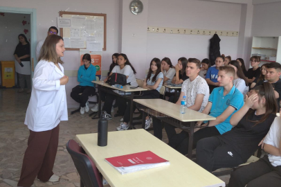 Hayrabolu'da Öğrenciler Kene İle Bulaşan Hastalıklar Hakkında Bilgilendirildi